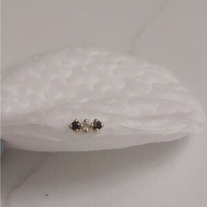 BVLA 14KT Gold and Diamond Threadless Piercing